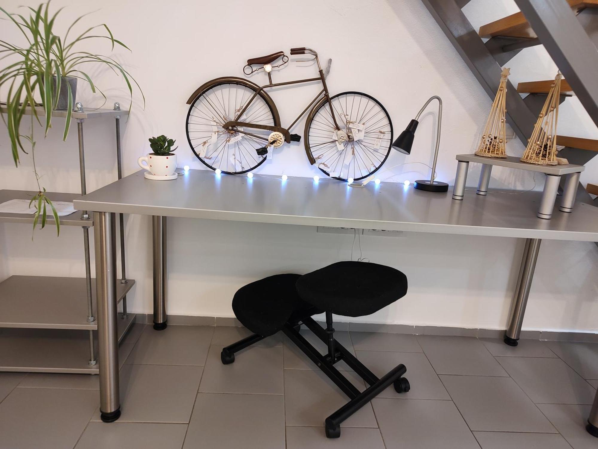 Twowheels Apartment - Apartment With Bicycles Novi Sad Exteriör bild