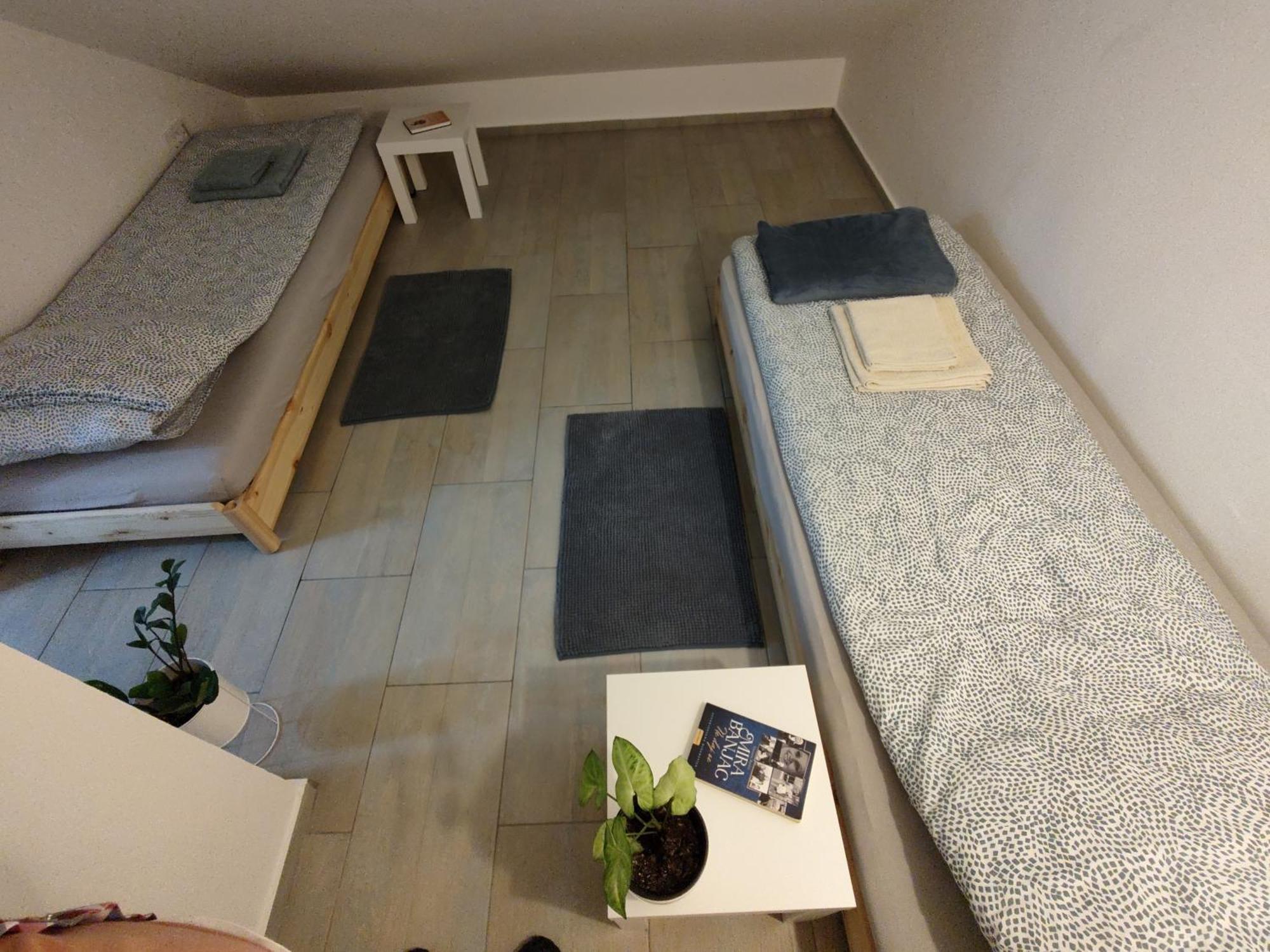 Twowheels Apartment - Apartment With Bicycles Novi Sad Exteriör bild